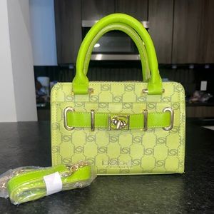 Green pattern Bebe purse